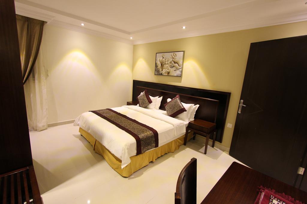 Taleen Alaqiq Hotel Apartments Riade Quarto foto